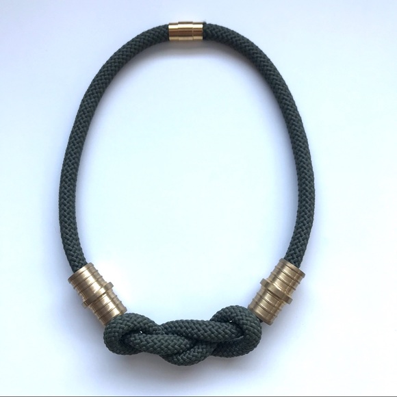 Olive green rope necklace with brass pieces - Picture 1 of 6